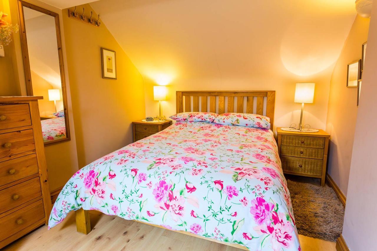 Hollyhock Cottage, Clematis Cottages, 斯坦福德 外观 照片