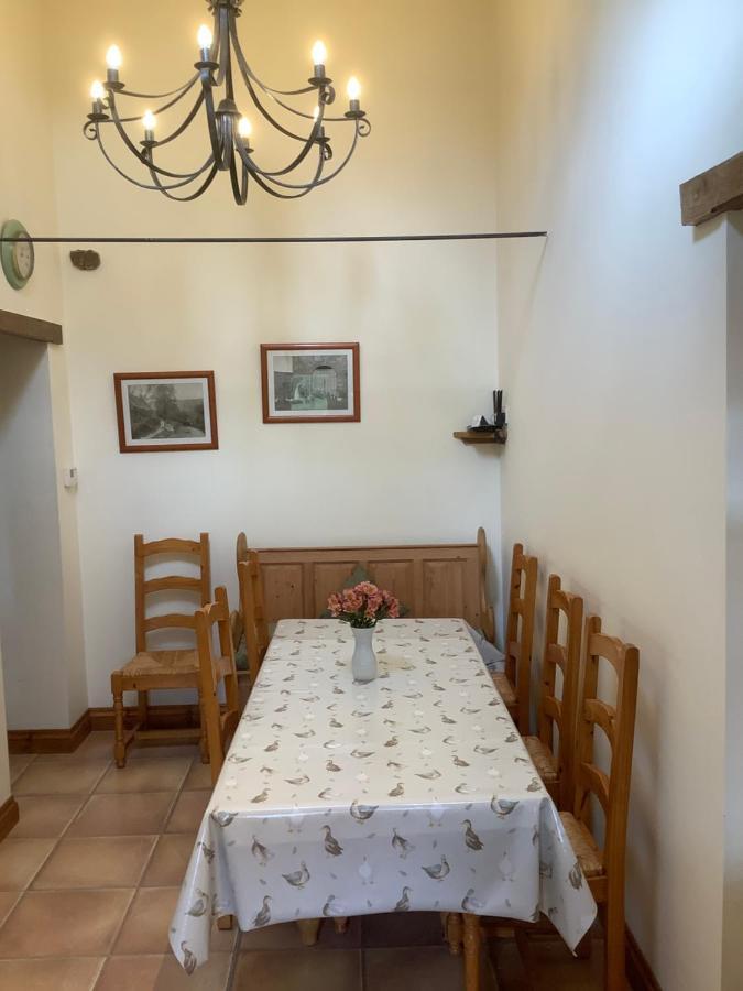 Hollyhock Cottage, Clematis Cottages, 斯坦福德 外观 照片